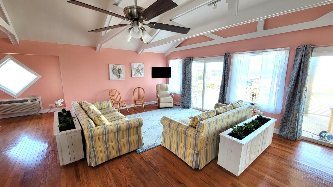8018 Beach Rd, Semi-Oceanfront, Pool/Hot Tub Nags Head Exterior photo