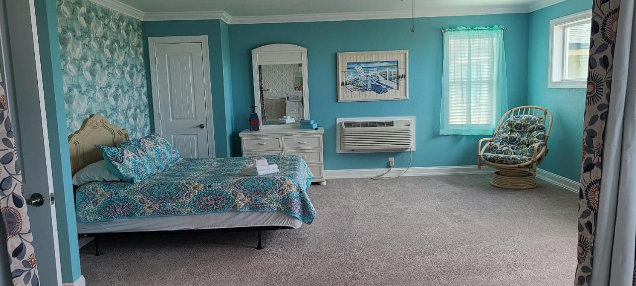 8018 Beach Rd, Semi-Oceanfront, Pool/Hot Tub Nags Head Exterior photo
